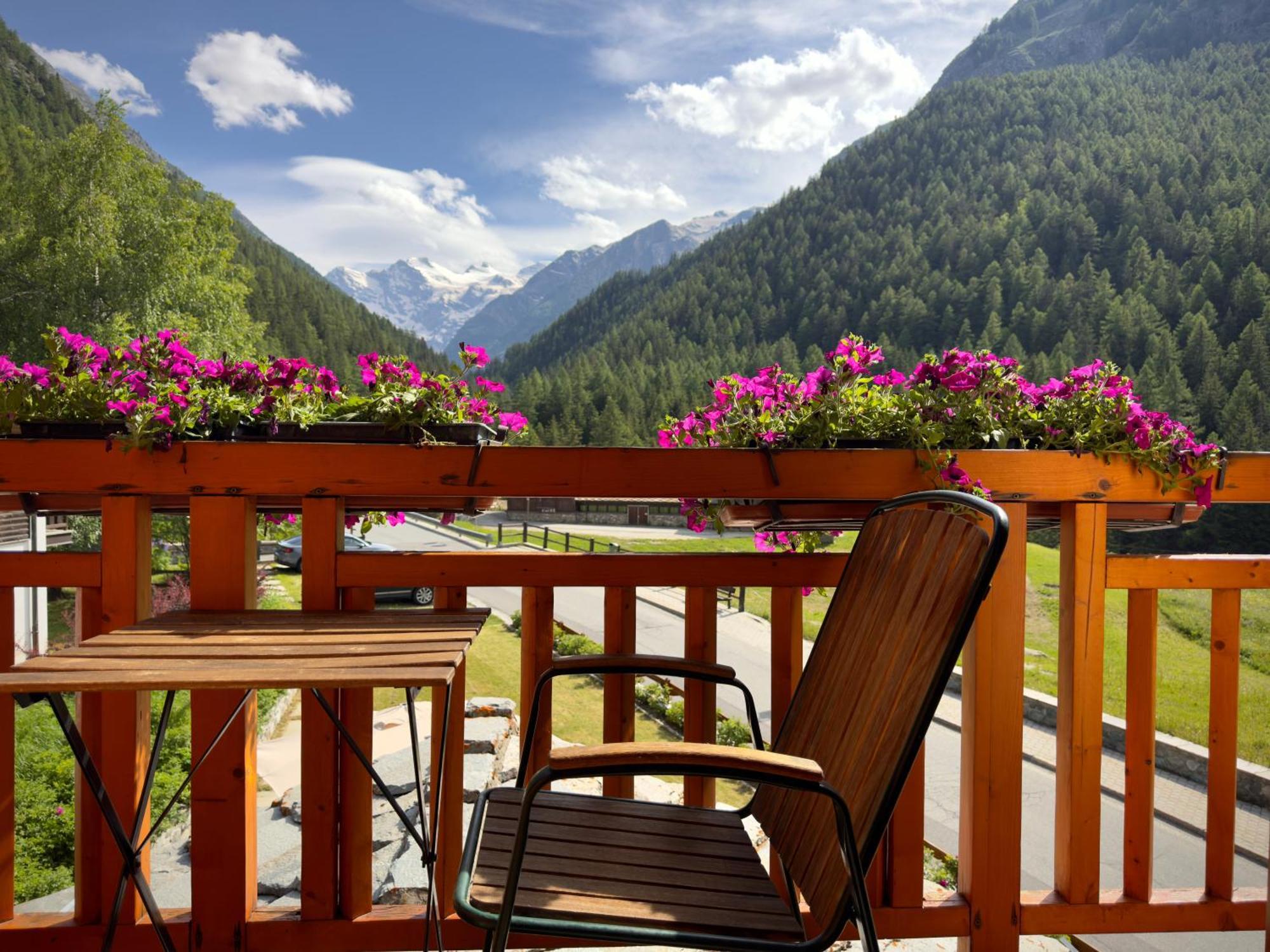 Hotel Le Bouquet - Adults Only Cogne Exteriér fotografie